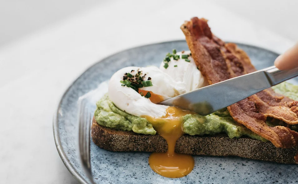 breakfest being sliced